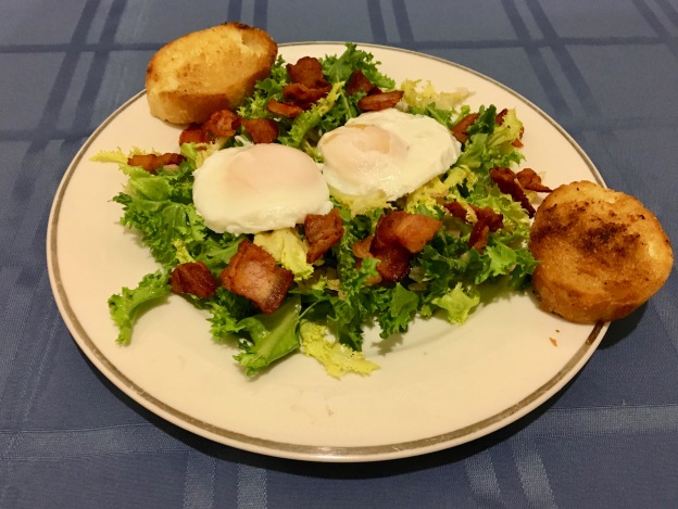 Poached egg and bacon salad - Salade Lyonnaise